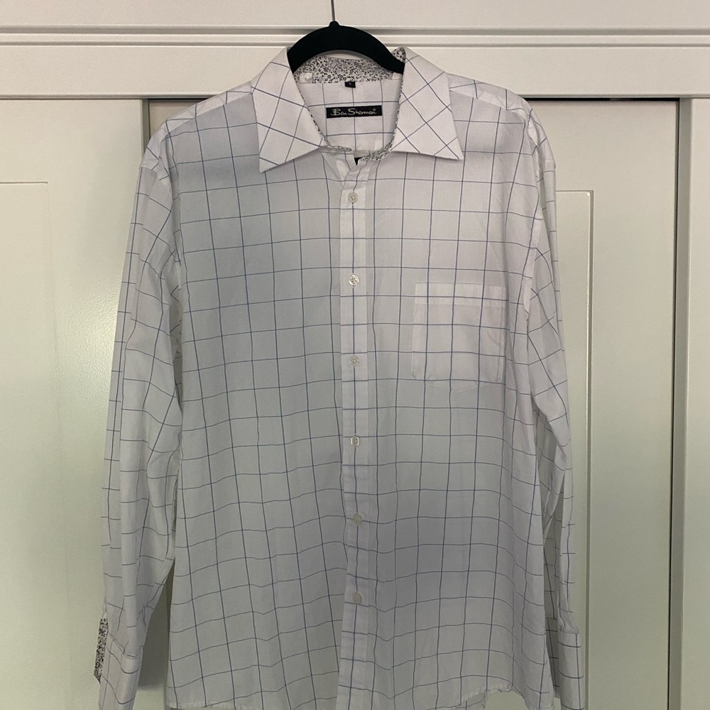 Ben Sherman Button Down White and Blue Short XL